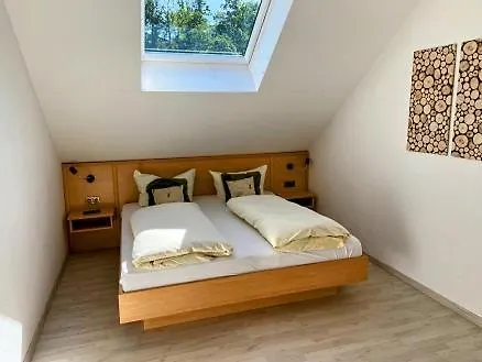 Haus Am Stein Szálloda 3*